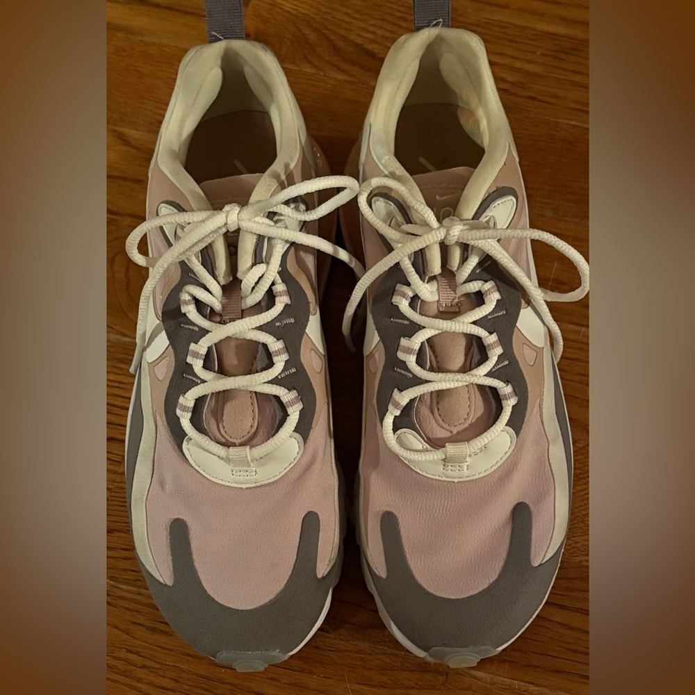 Nike Air Max 270 React Women’s Running Pink/White/Gray, Size 7.5, EUC